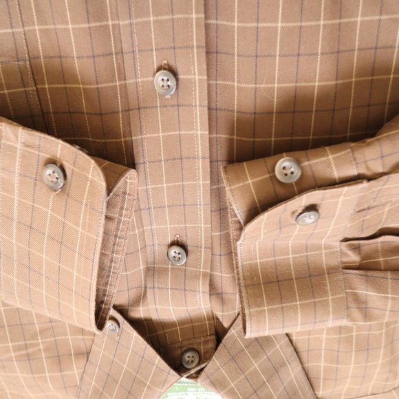 🔴🔴🔴Eddie Bauer Botton Down Shirt - Picture 3 of 3